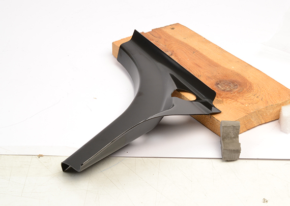 Ángulo de soporte, depósito de combustible, posterior, izquierda                                    